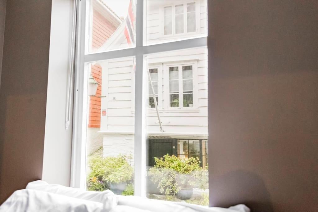 New! Modern Apartment In Historic Area Of Bergen! Экстерьер фото