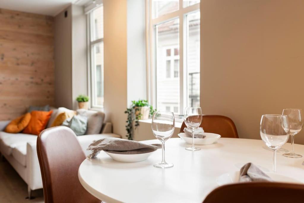New! Modern Apartment In Historic Area Of Bergen! Экстерьер фото