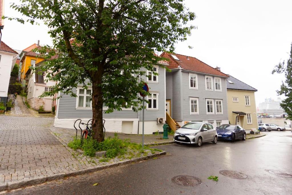 New! Modern Apartment In Historic Area Of Bergen! Экстерьер фото